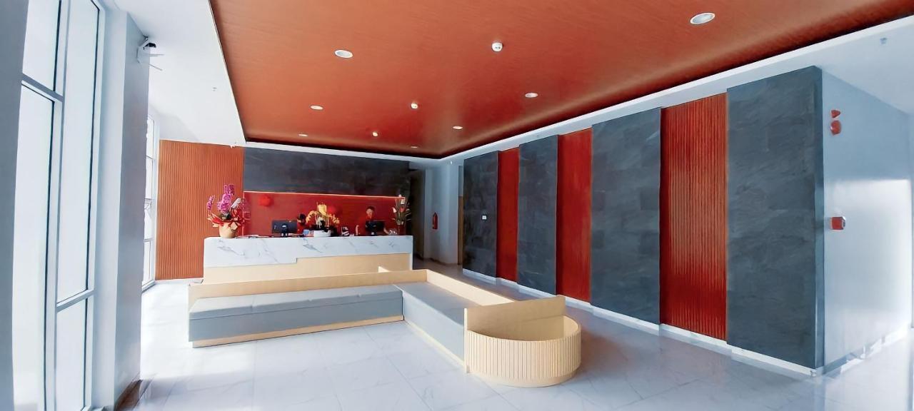 Front One Hotel Pasir Koja Bandung Luaran gambar