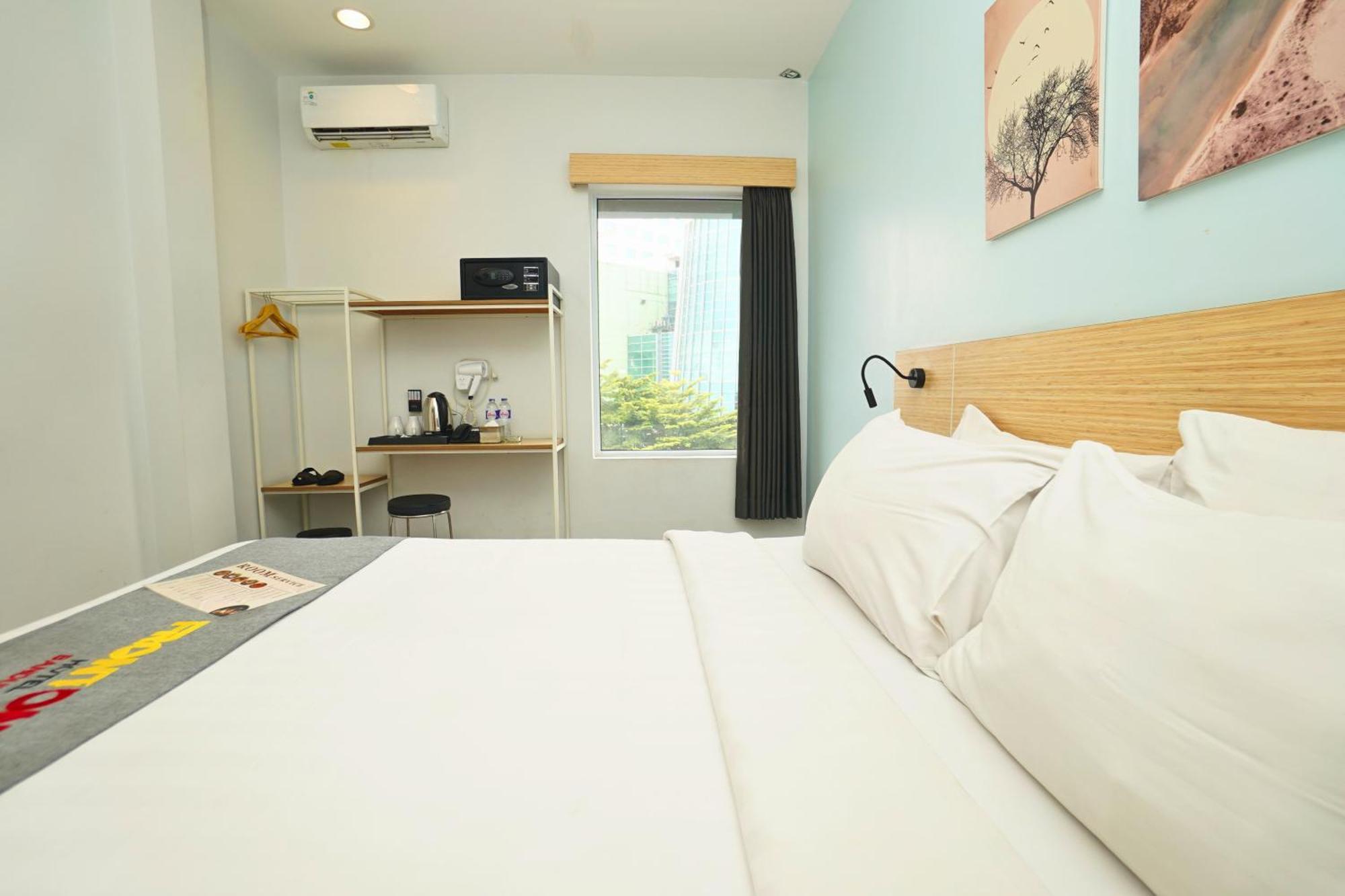 Front One Hotel Pasir Koja Bandung Luaran gambar